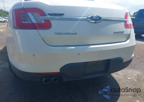 2011 Ford Taurus Limited z USA, uszkodzony, nr VIN 1FAHP2FW2BG172567